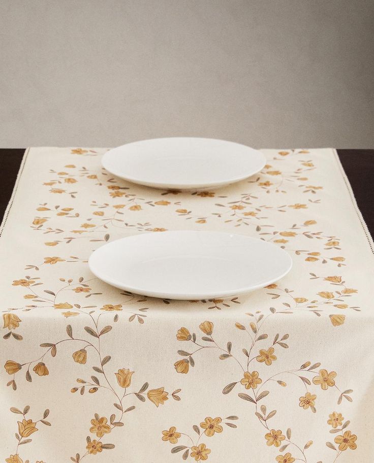 Table Runner